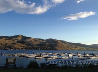 701 Foxglove Ln, Chelan, WA 98816