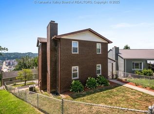 250 Sunset Dr, Charleston, WV 25301