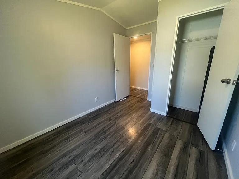 64 Green Tree Dr — Photo 9