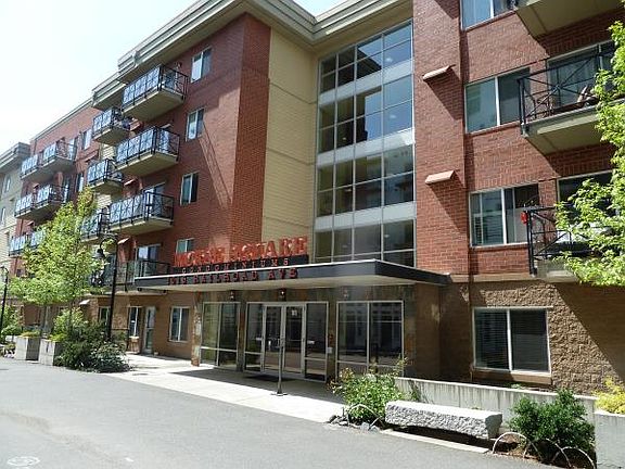 Building Entrance/Call Box