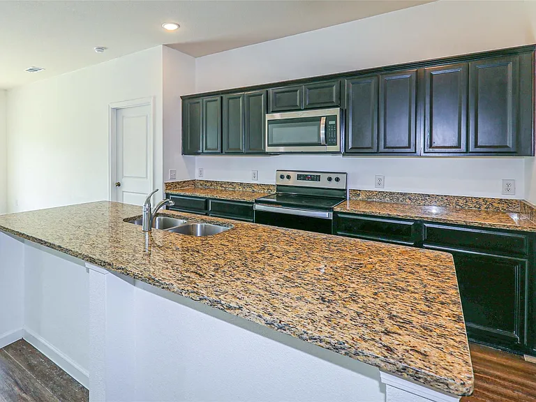 746 Wilshire Dr — Photo 19