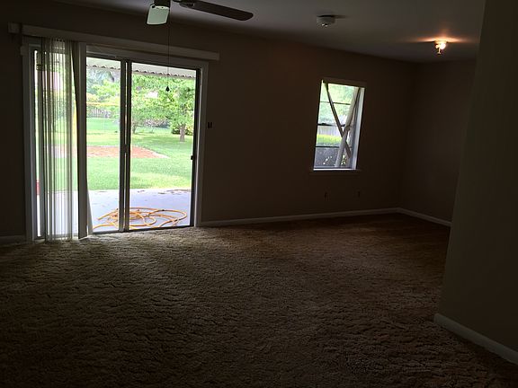 4th image of 2802 Doles Pl