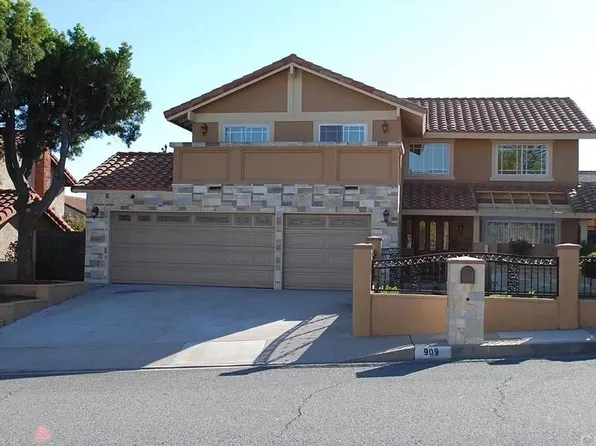 909 W Suffolk Ave, Montebello, CA 90640