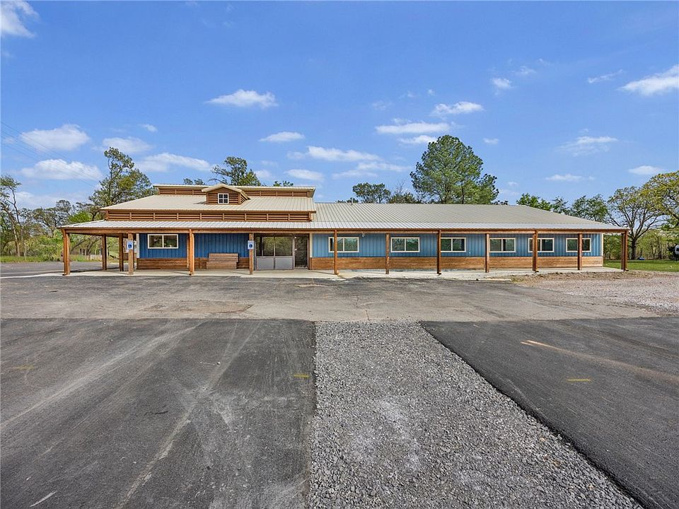 1st image of 29301 Highway 82