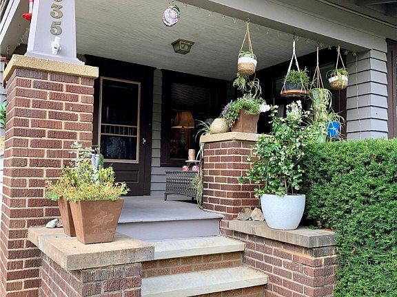 2nd image of 3935 Idella Ave