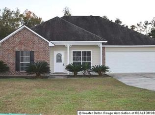 9426 Hidden Trail Dr, Denham Springs, LA 70726