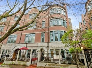 1438 S Prairie Ave, Chicago, IL 60605