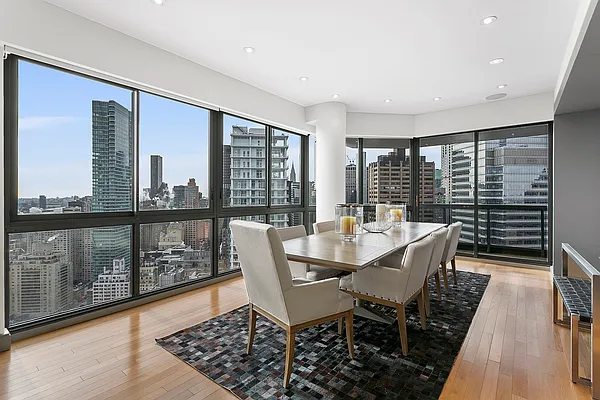 Rented by New York Casas Ltd. | media 57