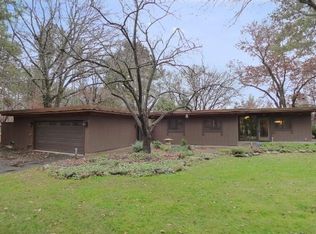 1106 Riverside Dr N, Hudson, WI 54016