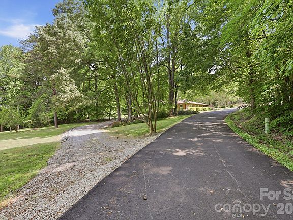 5th image of 855 Edmiston Rd