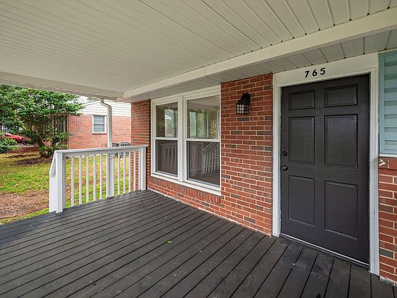 5th image of 765 Bunche Dr