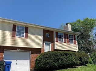 411 Backhand Ct, Lexington, KY 40517