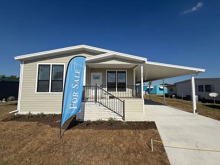 486 Driftwood Dr #1305 — Photo 1