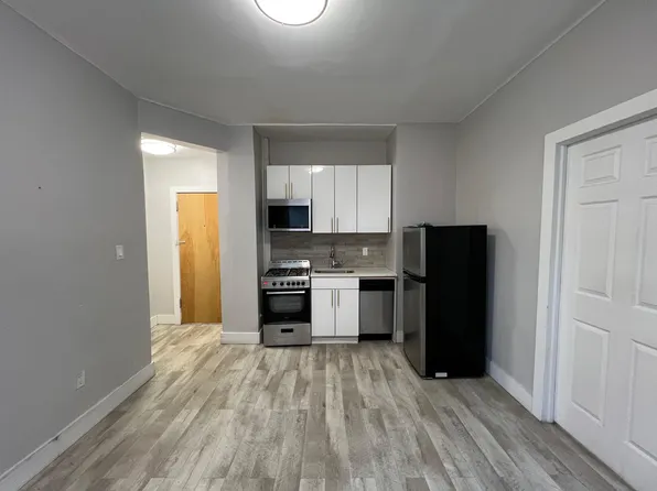 57 Van Reypen St #13E, Jersey City, NJ 07306