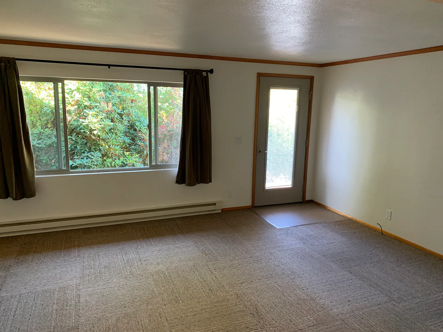 2 bed, 800 sqft, $1,200 — Photo 3