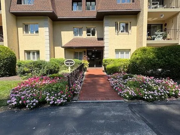 103 Summit Dr Building A, Bryn Mawr, PA 19010