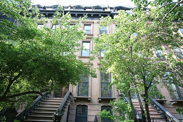 Rented by Dwell Residential Inc | media 12