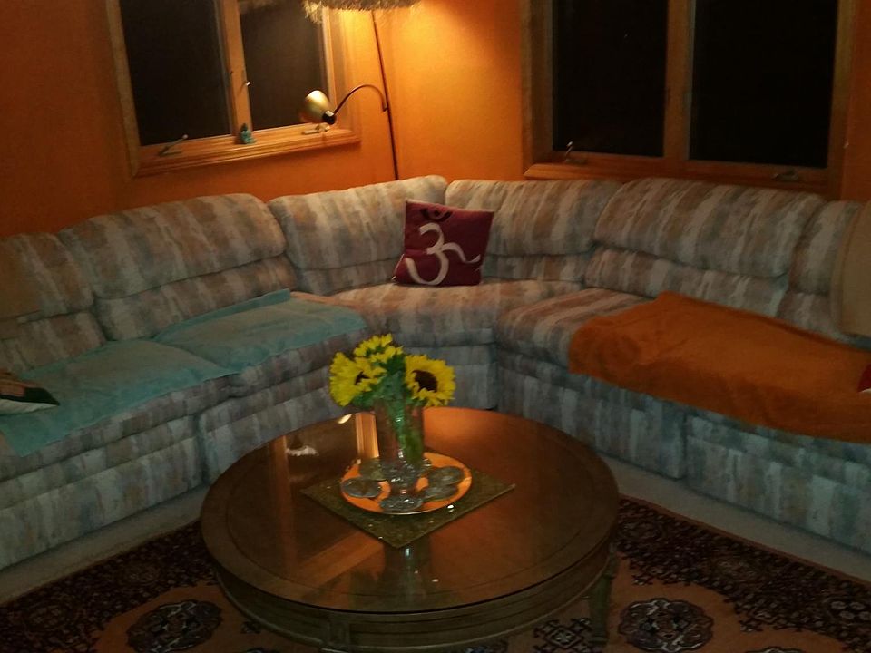 Living room lounge