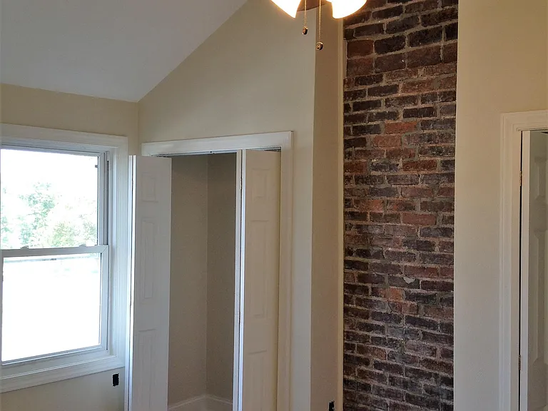 4634 Carlton St — Photo 5