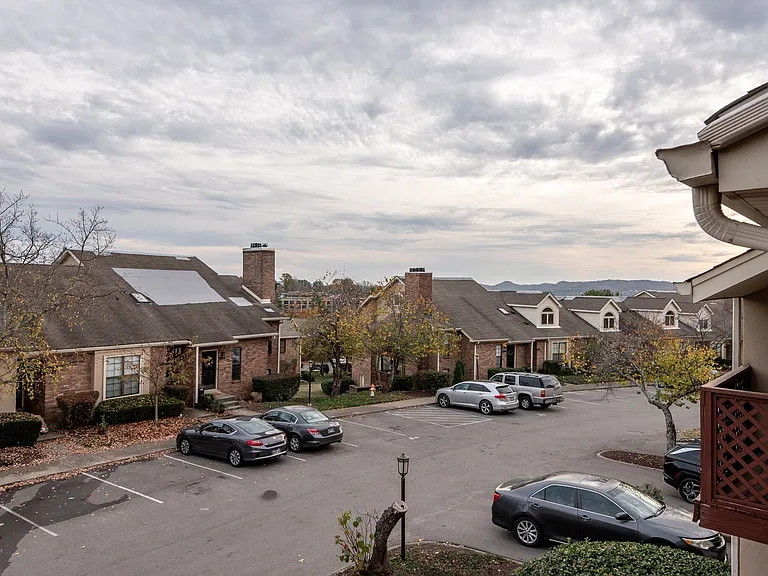 102 Villa View Ct — Photo 18