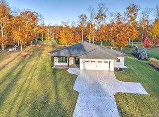 1522 N Country Club Dr, Manistique, MI 49854