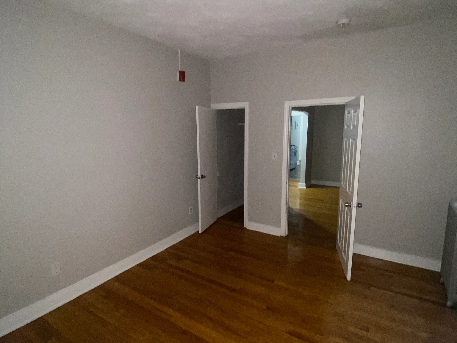 2 bed, 1066 sqft, $2,900 — Photo 2