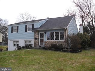252 Woodlawn Dr, Lansdale, PA