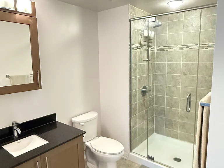 242 Rideau St #1202 — Photo 15