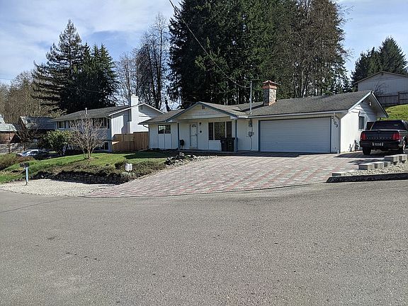 3rd image of 2103 Beacon Ave SE