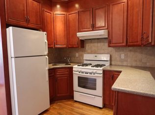 586 6th Ave APT 1, Brooklyn, NY 11215