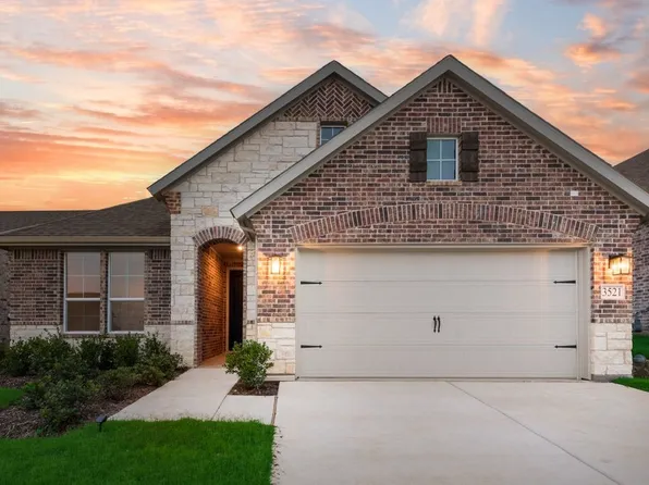 3521 Columbus St, Gainesville, TX 76240