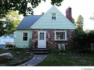 216 Stonecliff Dr, Rochester, NY 14616