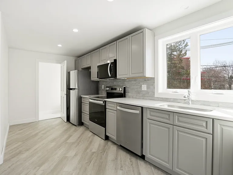 23 Blake St #2 — Photo 1
