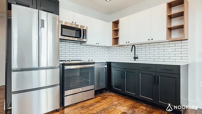 Rented by Nooklyn NYC LLC | media 62