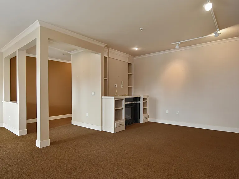8850 Redmond Woodinville Rd NE #506 — Photo 3