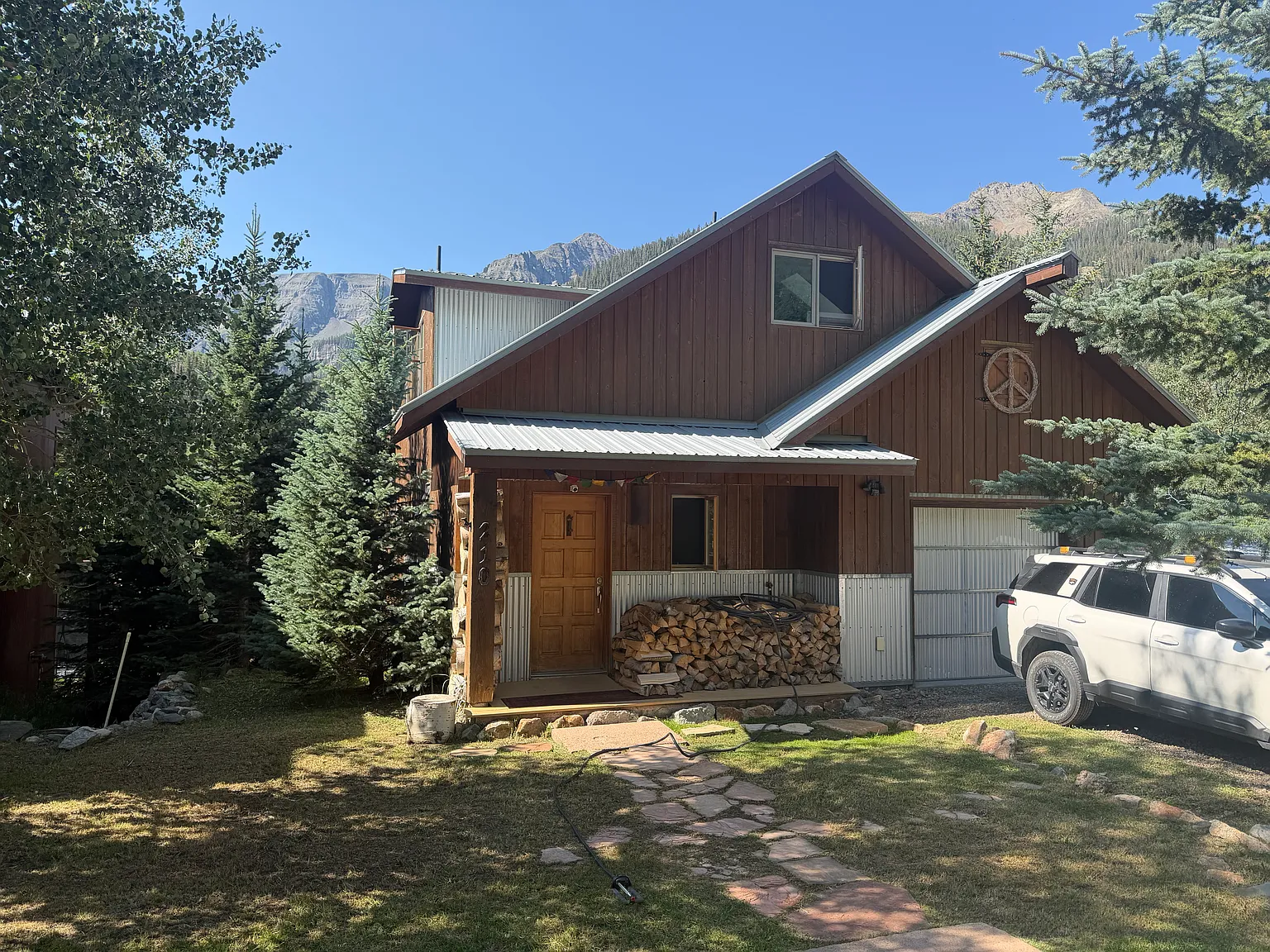 3 bed, 1884 sqft, $4,000 — Photo 1