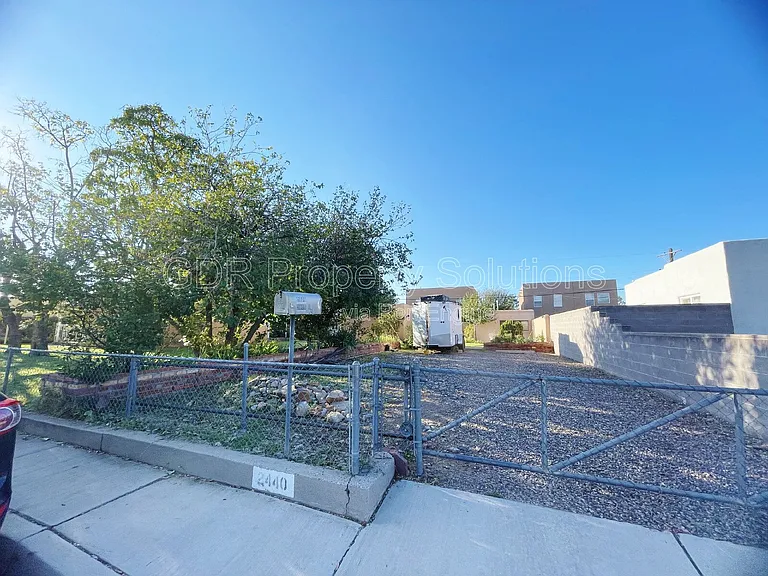 2440 Rose Ave NW — Photo 19