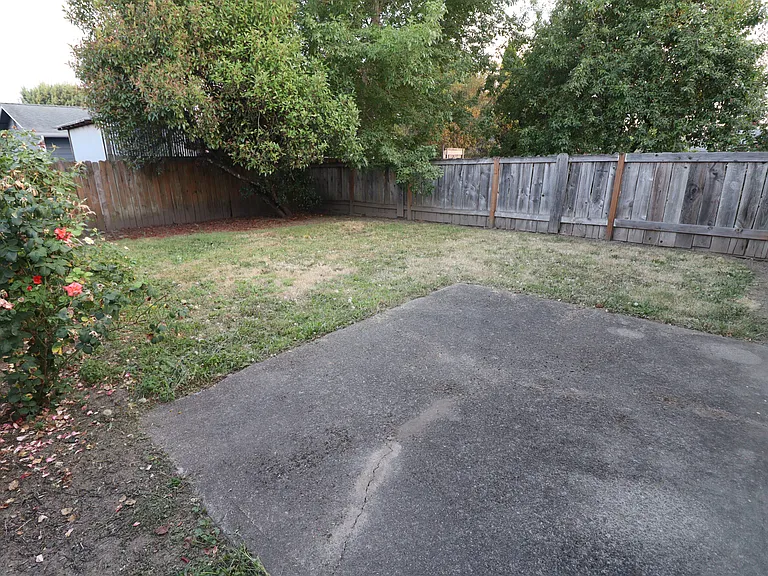 4840 Pennsylvania Ave SE — Photo 10