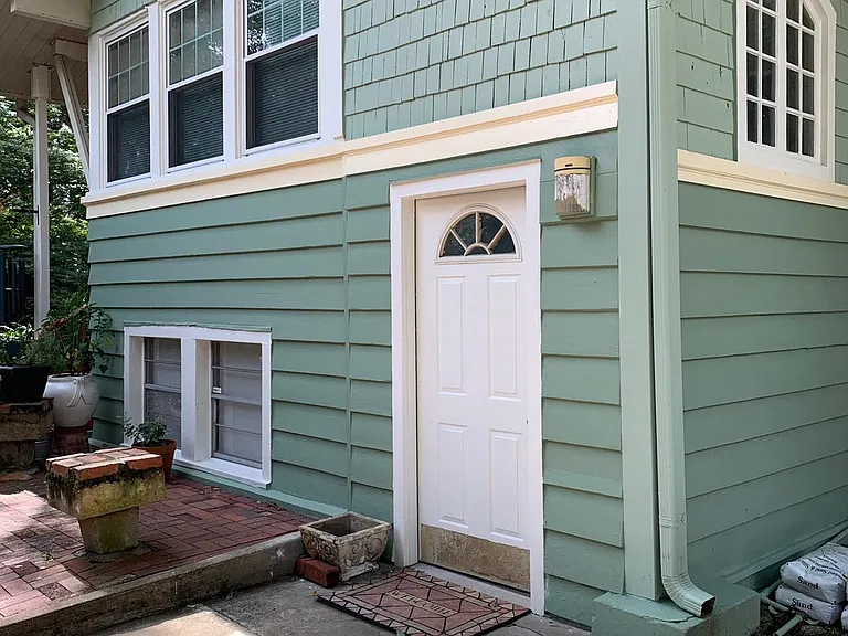 2336 Myra St #B — Photo 19