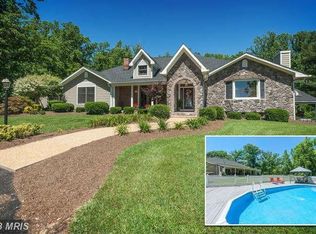 20 Oakwood Farm Ln, Stafford, VA 22554