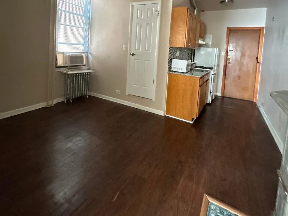152 N 21st St #2R
