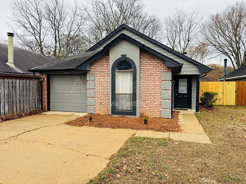 1st image of 6008 Wood Ct