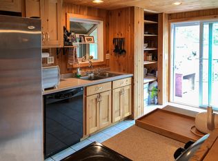 19 Jernegan Ave, Edgartown, MA 02539