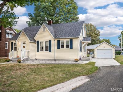 1615 Maple St, Highland, IL, 62249