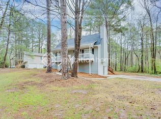 775 Hardy Cir, Dallas, GA 30157