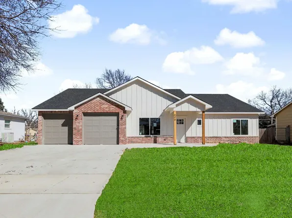 600 S Trotter St, Maize, KS 67101