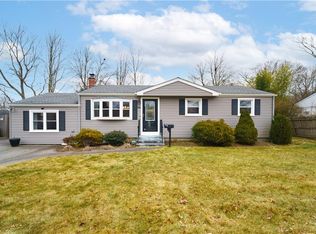 46 Hagerstown Rd, Warwick, RI 02886