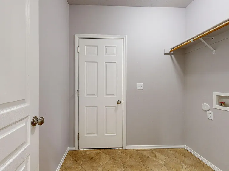 1143 SW Carver St — Photo 23