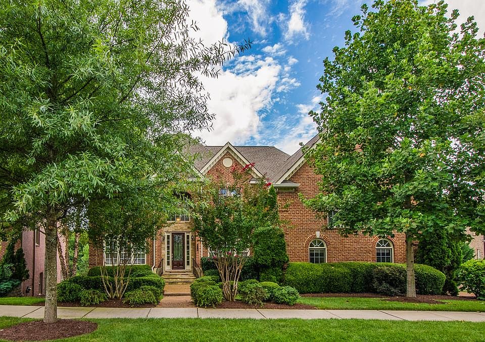 1st image of 273 King Arthur Cir