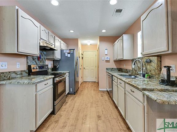 5th image of 141 Miner Dr